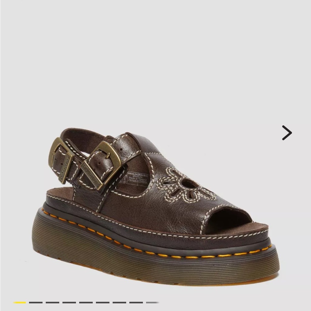 Dunnet Flower Brown Sandals